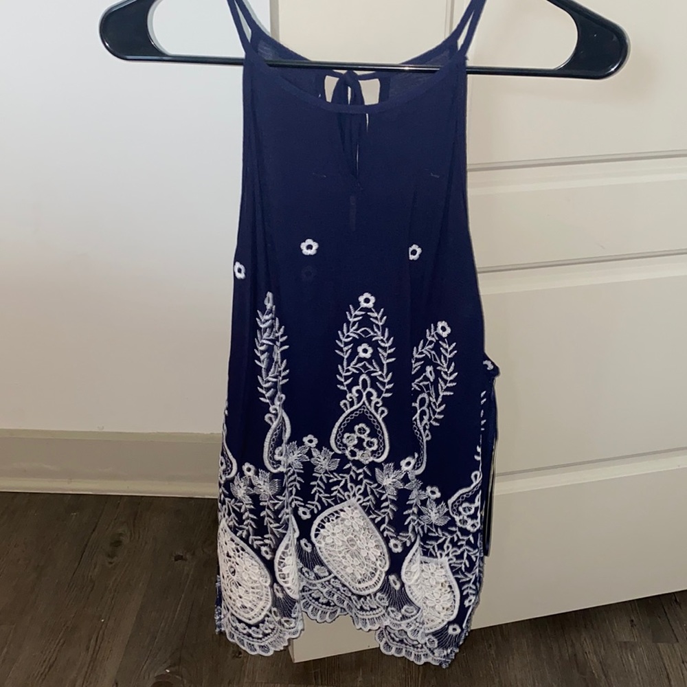 CUTE Navy & White blouse